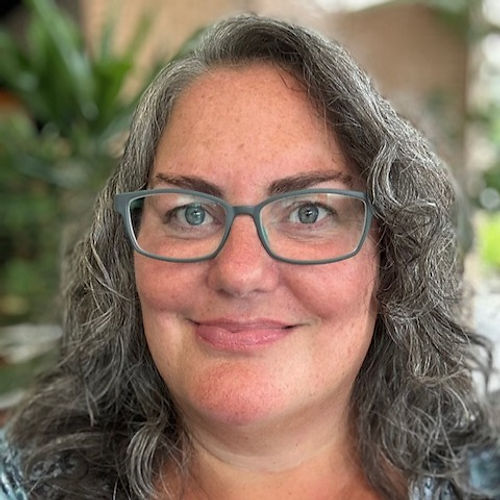 Lara Collis, LPC